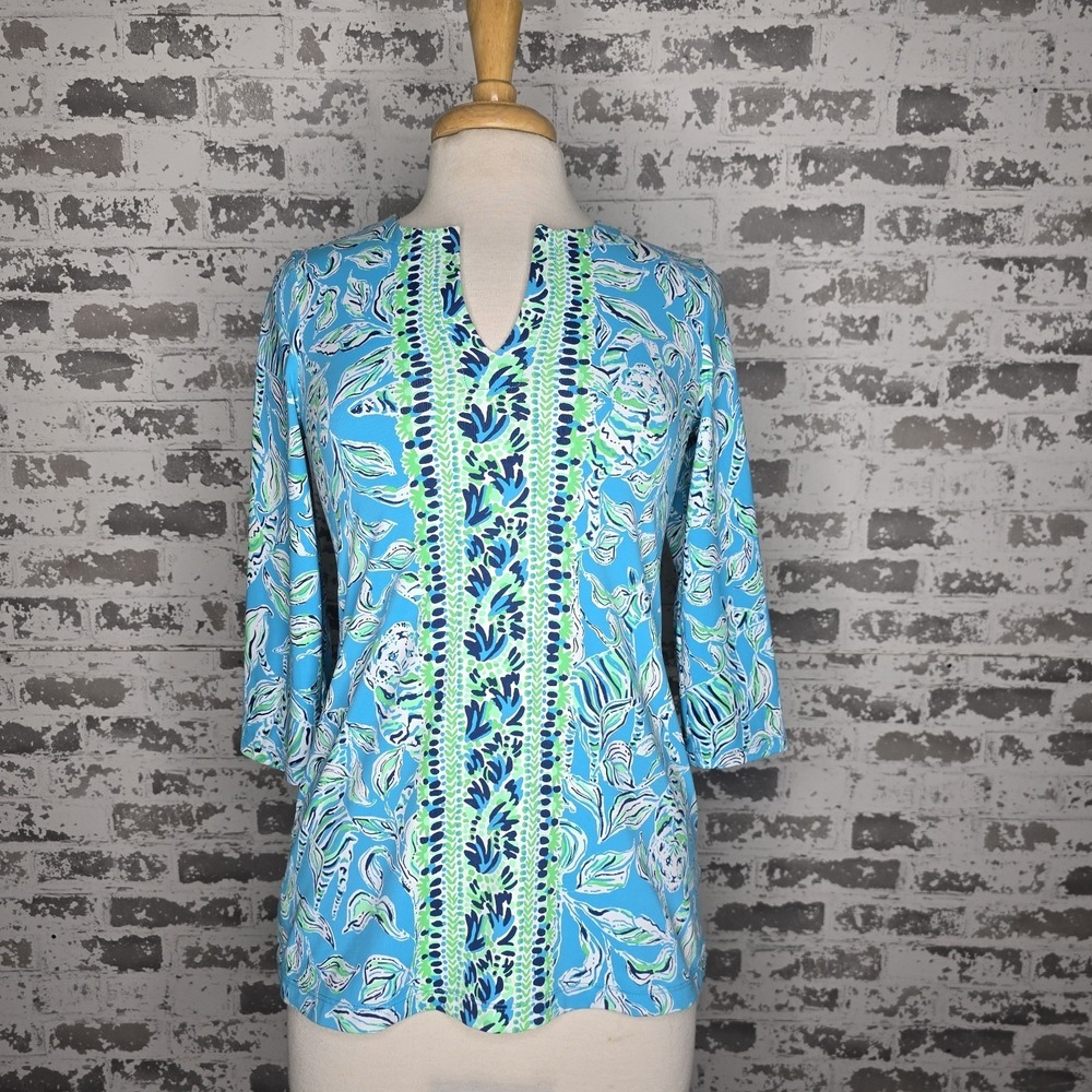 Lilly Pulitzer Karina Tunic Blouse Womens XS Blue Green Floral UPF 50 Stretch‎